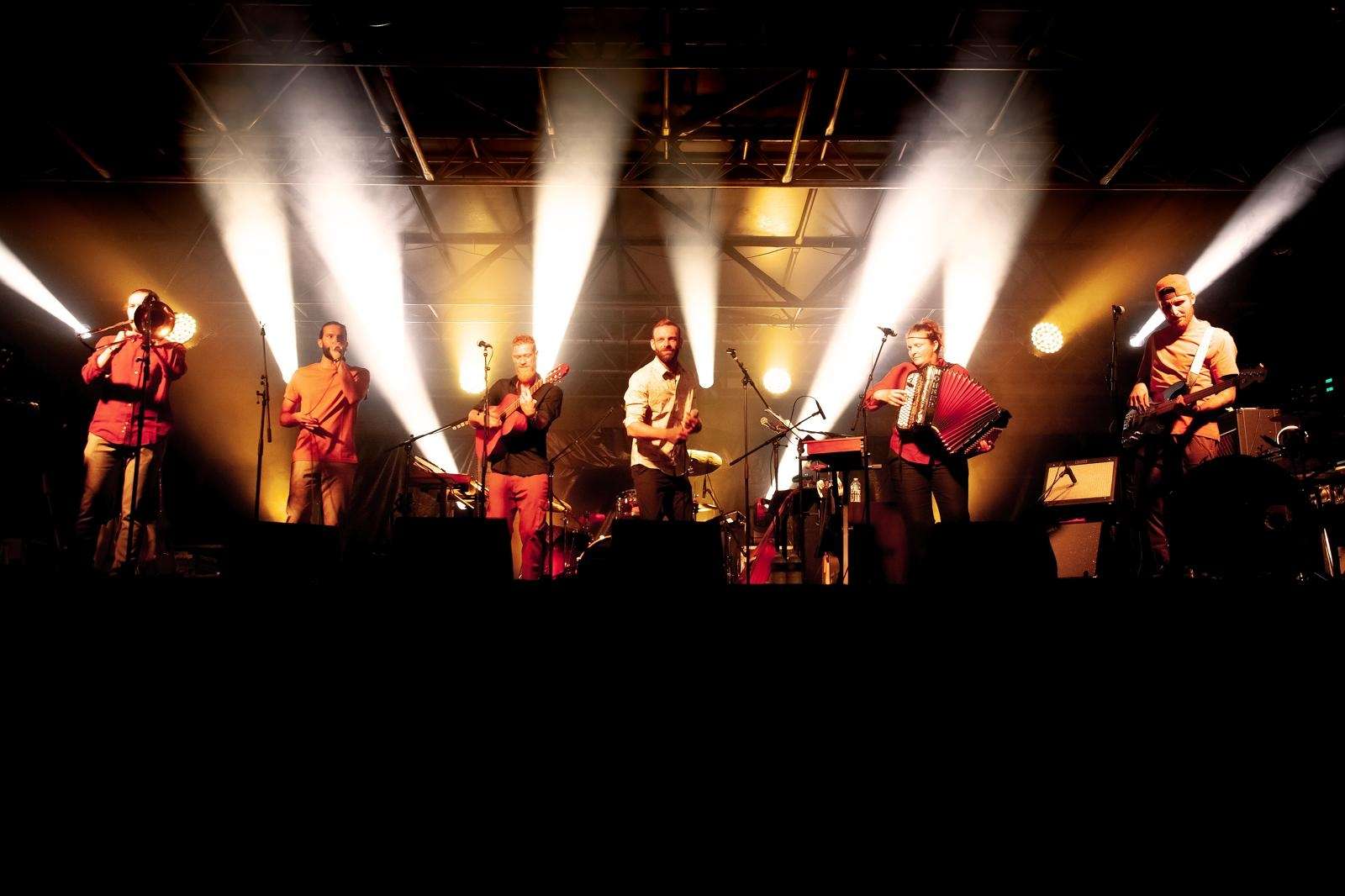 a-la-bisaine-concert-ferme-du-chateau-menucourt